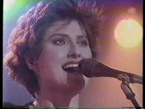 Fairground Attraction on Big World Cafe