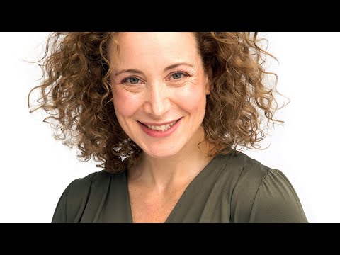 Claudia’s Story: Why 40s Are Better Than 20s