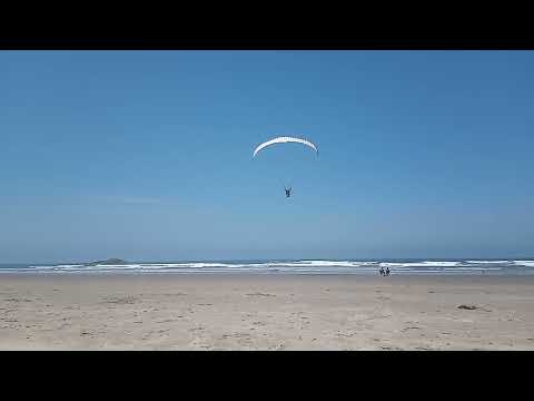 decolagem de paramotor cristiano Gonçalves Itanhaém 6/03/22