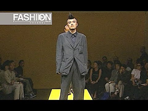 YOHJI YAMAMOTO Menswear Spring Summer 2000 Paris - Fashion Channel