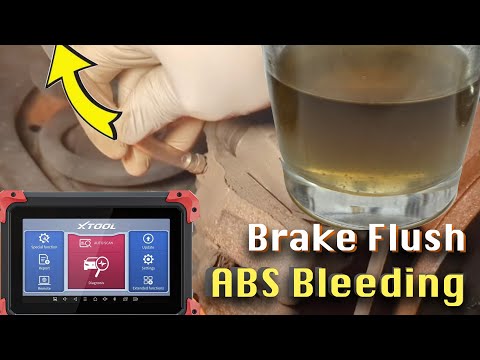 COMPLETE brake flush w/ ABS bleeding. How dirty the fluid! - Honda