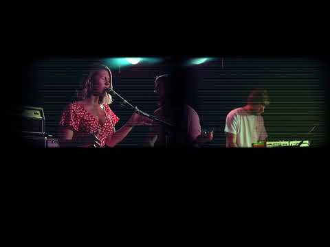 download lagu mp3 mp4 Zuma Band, download lagu Zuma Band gratis, unduh video klip Zuma Band