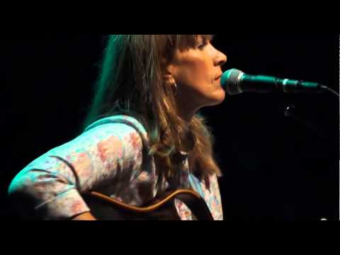 SANDRA CRIVELLI   "Agua, tierra, fuego y viento" (Paz Martínez)