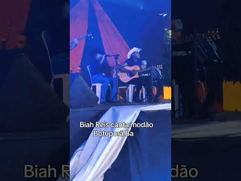 Biah Reis canta Tonico e Tinoco (ao vivo) em Botuporã Ba