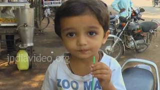 Tender Coconut Seller in Jamnagar, Gujarat 