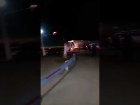 Tensión en 25 de Mayo: el tren de cargas chocó con un camión y cortó la luz