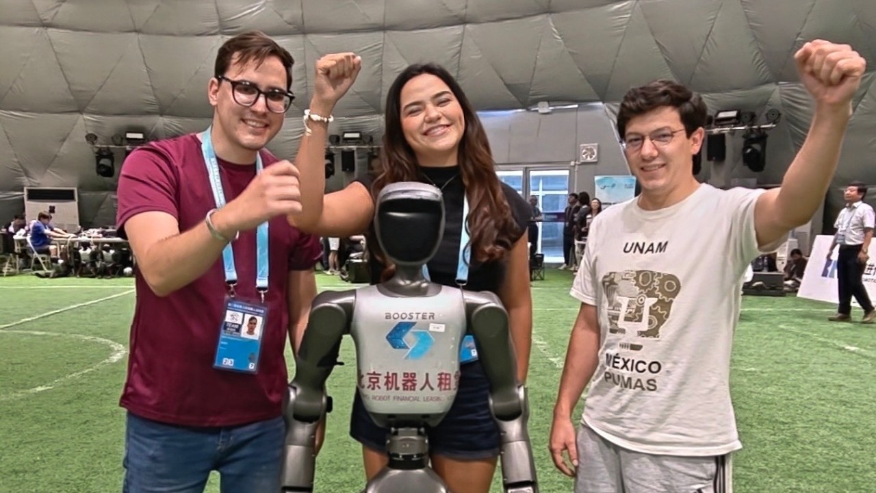 Pumas UNAM avanza a cuartos de final en el fútbol de robots humanoides en Beijing