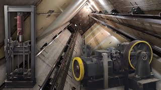 BIG 90s SCHINDLER Freight Lift w/ Hydraulic Levelling in Berne, Switzerland