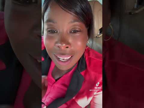 Hi, I am Melissa-Voy a hablar 18 idiomas diferentes. I’m going to speak 18 different languages.