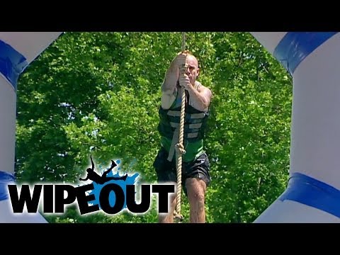 Rockstar flys through Donut! | Wipeout HD