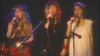 Star of Wonder - The Roches Christmas Show - Bottom Line, NYC 12-22-90 (early show)