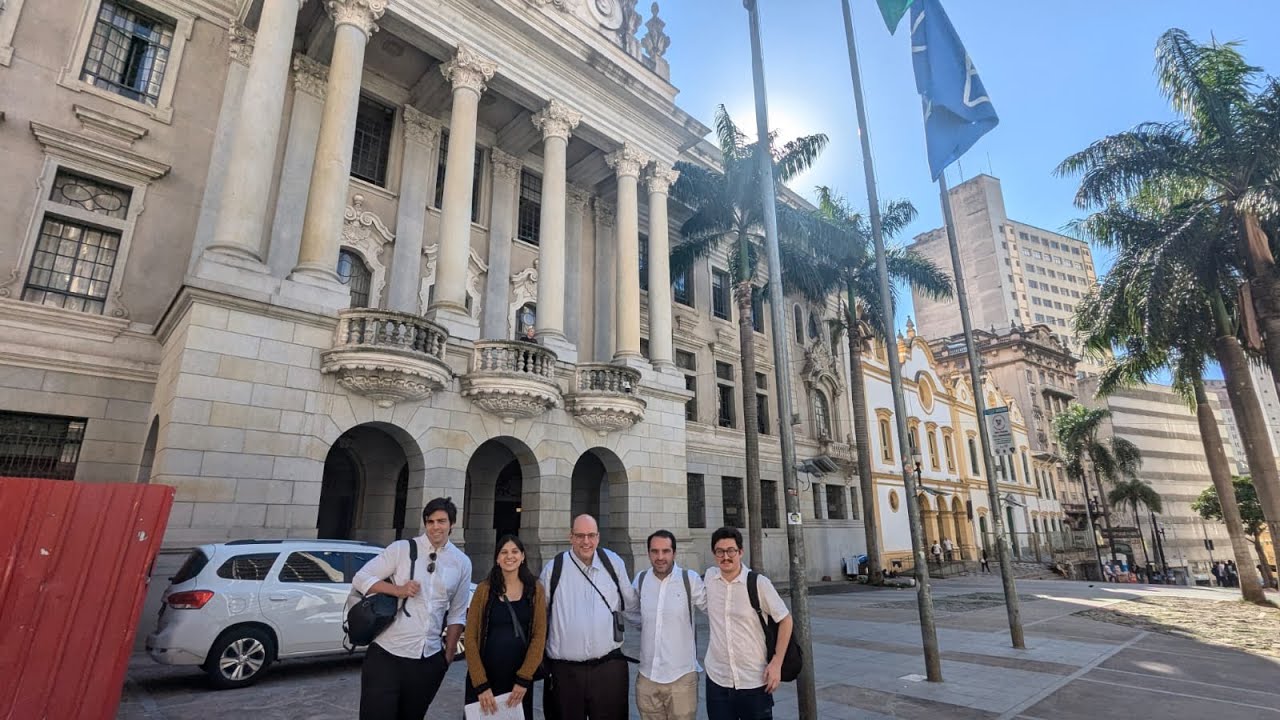 Lars Vinx: The Guardian of the Constitution: Hans Kelsen and Carl Schmitt on Constitutional Law