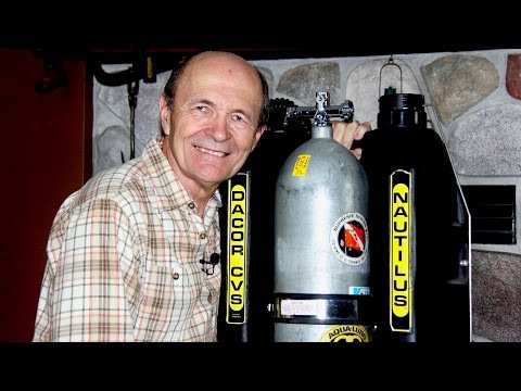 Vintage Scuba: Hard Shell Scuba BCD's - S02E07