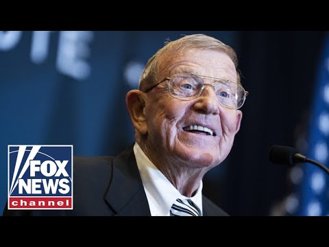'TOUGH AS NAILS': Urban Meyer, Irv Smith honor Lou Holtz