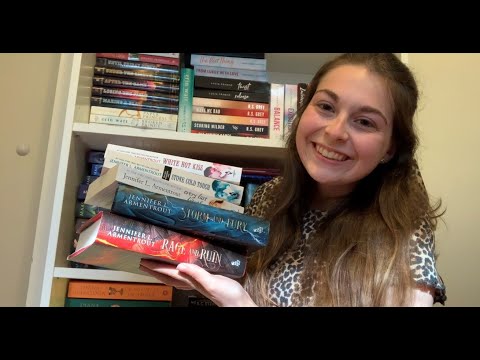 Reading Vlog | The Dark Elements & The Harbinger Series by Jennifer L Armentrout