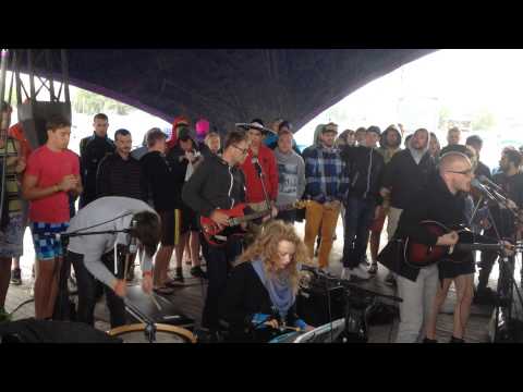 Tomorrowland School is cool concert