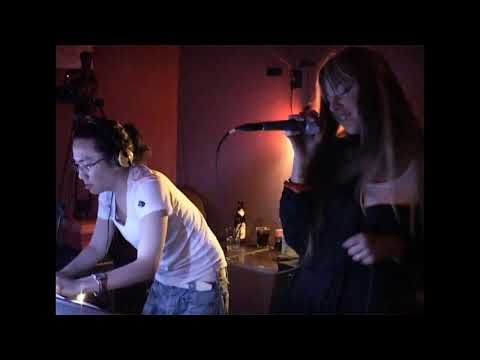 Makoto feat. Deeizm - Live at Selekta Munich (2008/05/02)