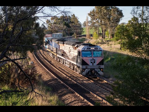 Trackside: Trains in Southern NSW including Pacific National and QUBE Rail Action- 30/9/22