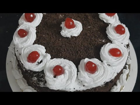 Black forest cake in pressure cooker || 1kg cake|| simple design