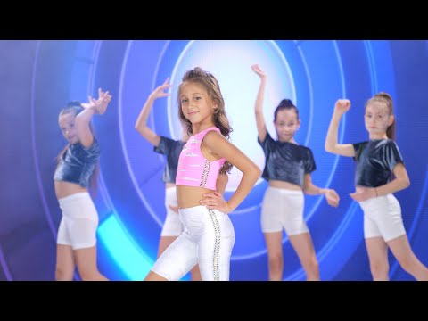 Bazatin Alexandrina (SISNBRO) - Physical