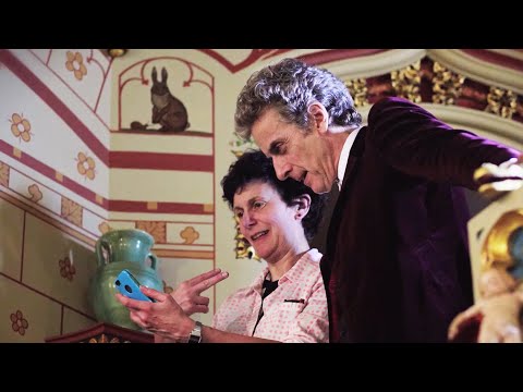 Peter Capaldi's Rehearsal Secret | Ask the Experts | Doctor Who