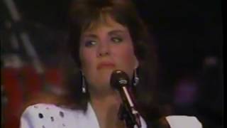 Holly Dunn - You Really Had Me Going