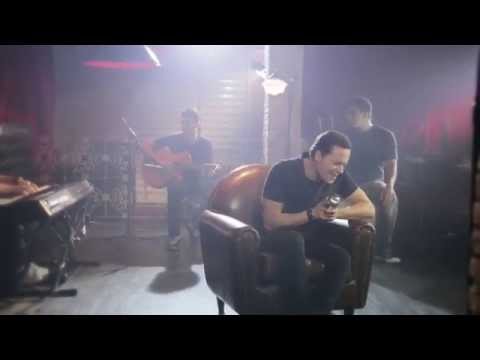 André Valadão - Rendido Estou (Clipe Oficial) - Arms Open Wide