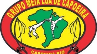 preview picture of video 'Grupo Meia Lua de Capoeira - 1º vídeo na sede de Pedra de Guaratiba'