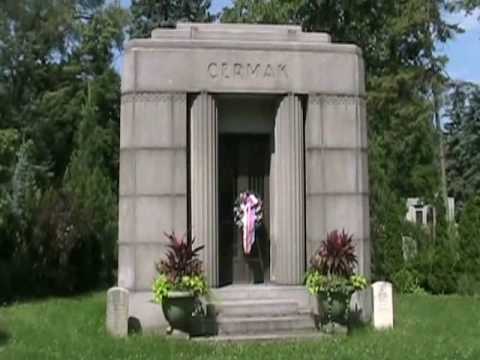 Strolling Through Chicago's Bohemian National Cemetery - Anton Cermak