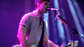 Matt Webb of Marianas Trench live in london 2014 ~ Right direction