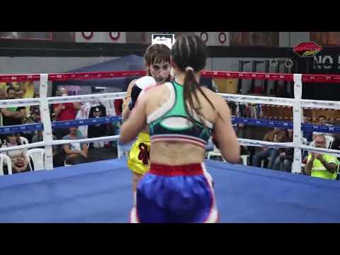 Combate FEMENINO de k-1. Deportes de Contacto