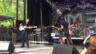 Download lagu The Winery Dogs - Entire Set - M3 Rock Festival 2015 mp3