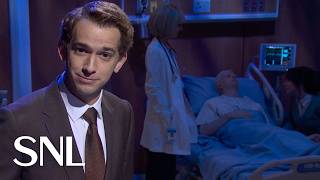 Andrew Dismukes shares a series of unbelievable stories in SNL 'Cut for Time' sketch