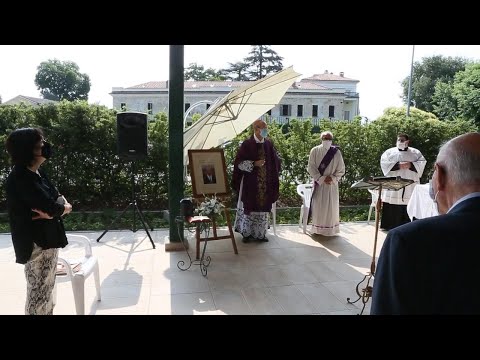 Sannazzaro, in tanti per l'addio a don Pierfelice Tagliacarne, professore e storico in Baviera