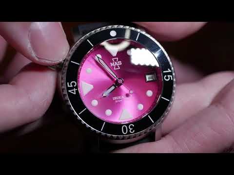 The best microbrand watch of 2019? MAS "Irukandji" review