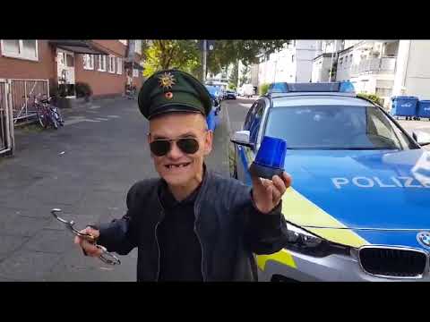 Kopfnuss Kalle als Polizist! 😂