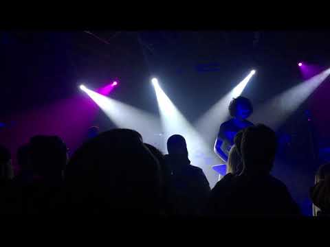Hammerhedd - "Primitive" (Live at the Riot Room)