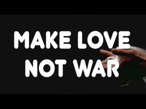make love not war Lichtprojektion Israelische Botschaft