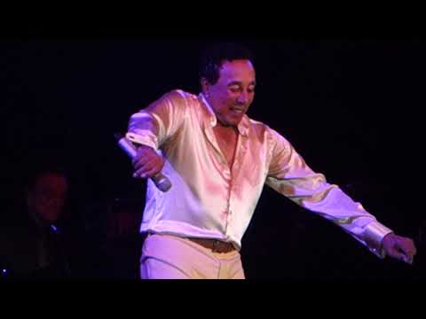 download lagu mp3 mp4 Smokey Robinson Tour, download lagu Smokey Robinson Tour gratis, unduh video klip Smokey Robinson Tour