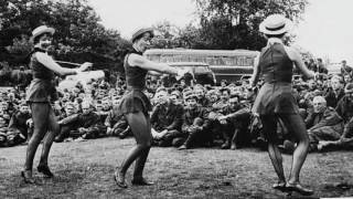 Han Bennink bio part 1 (excerpt from Hazentijd DVD)