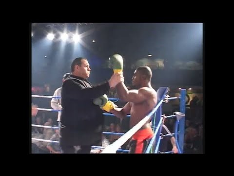 Classic Unlicensed Boxing - A Right Old Tear Up!