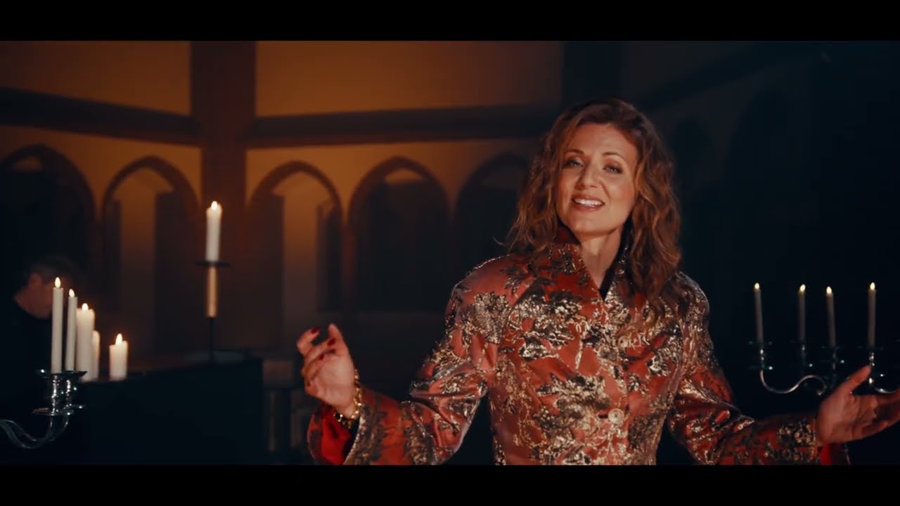 Petit Papa Noël By Ella Endlich From Germany Popnable