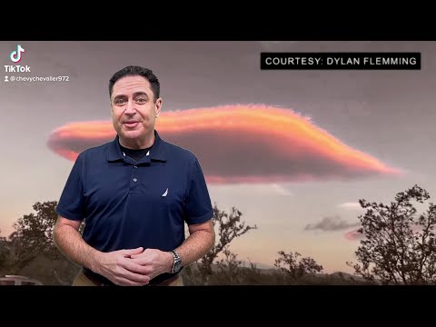 How lenticular clouds form