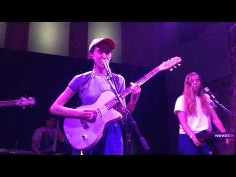 Frankie Cosmos- Too Dark Live