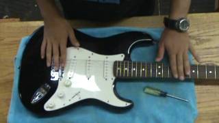 Adjusting a guitar tremolo system