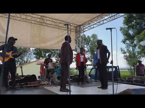 ALICK MACHESO-PIKI KASAMBA-SELMOR MTUKUDZI DANCE