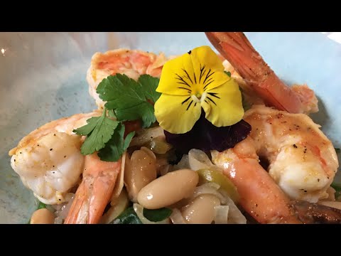 Quick and Easy Seared Shrimp with Spinach and Bean stew!