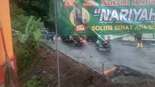 Download lagu Perbaikan Jalan Sapuran-Purworejo depan KRISNA FM Wonosobo mp3