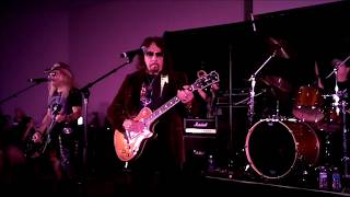 ACE FREHLEY -  FREHLEY&#39;S COMET - BREAK OUT - KISS INDY EXPO 2018