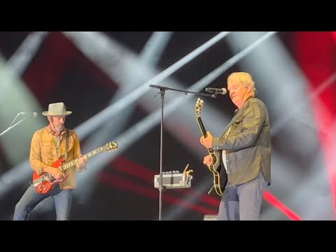 Light In The Tunnel / Human Race by Tom Cochrane and Red Rider (Live in Toronto)